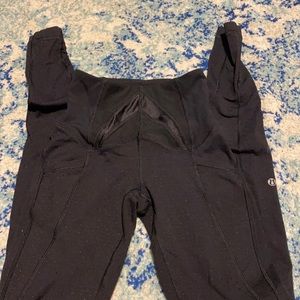 Lululemon black textured full length high rise leggings